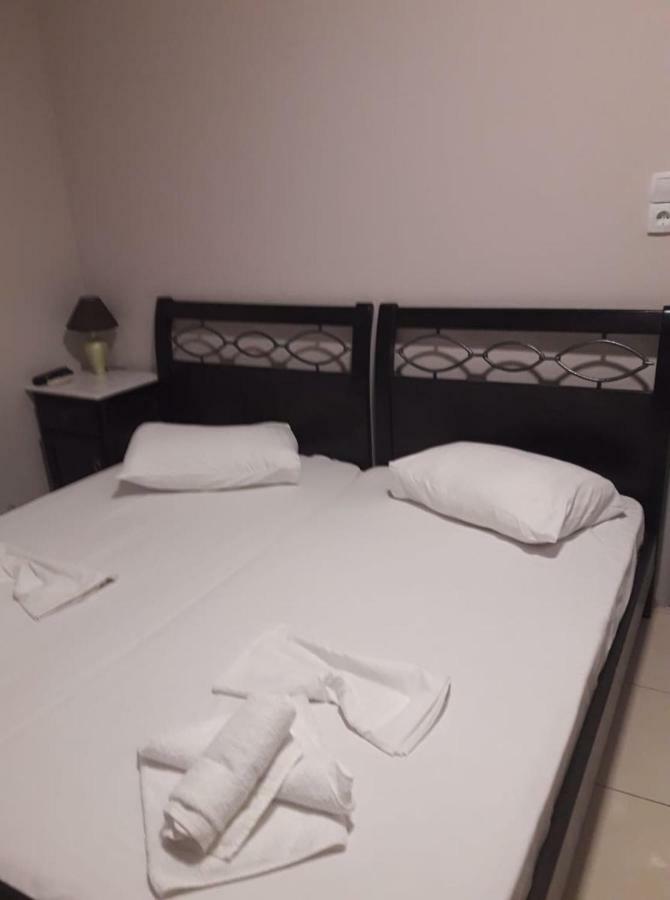 Hotel Pegasos Nikiana Exteriör bild